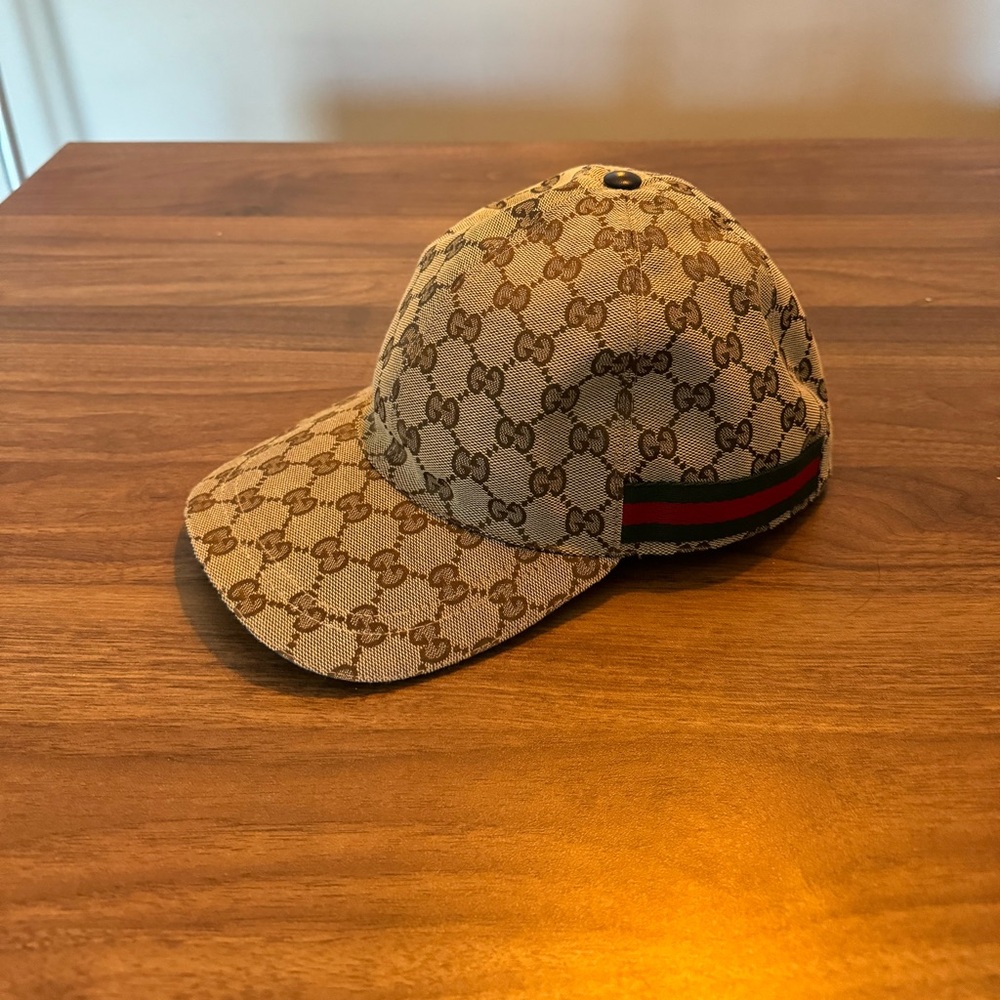 Gucci GG canvas hat in original GG Sz XL